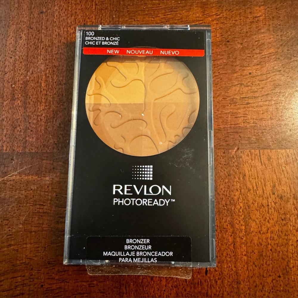 Revlon PhotoReady Bronzer BRONZED AND CHIC #100 Rare Discontinued